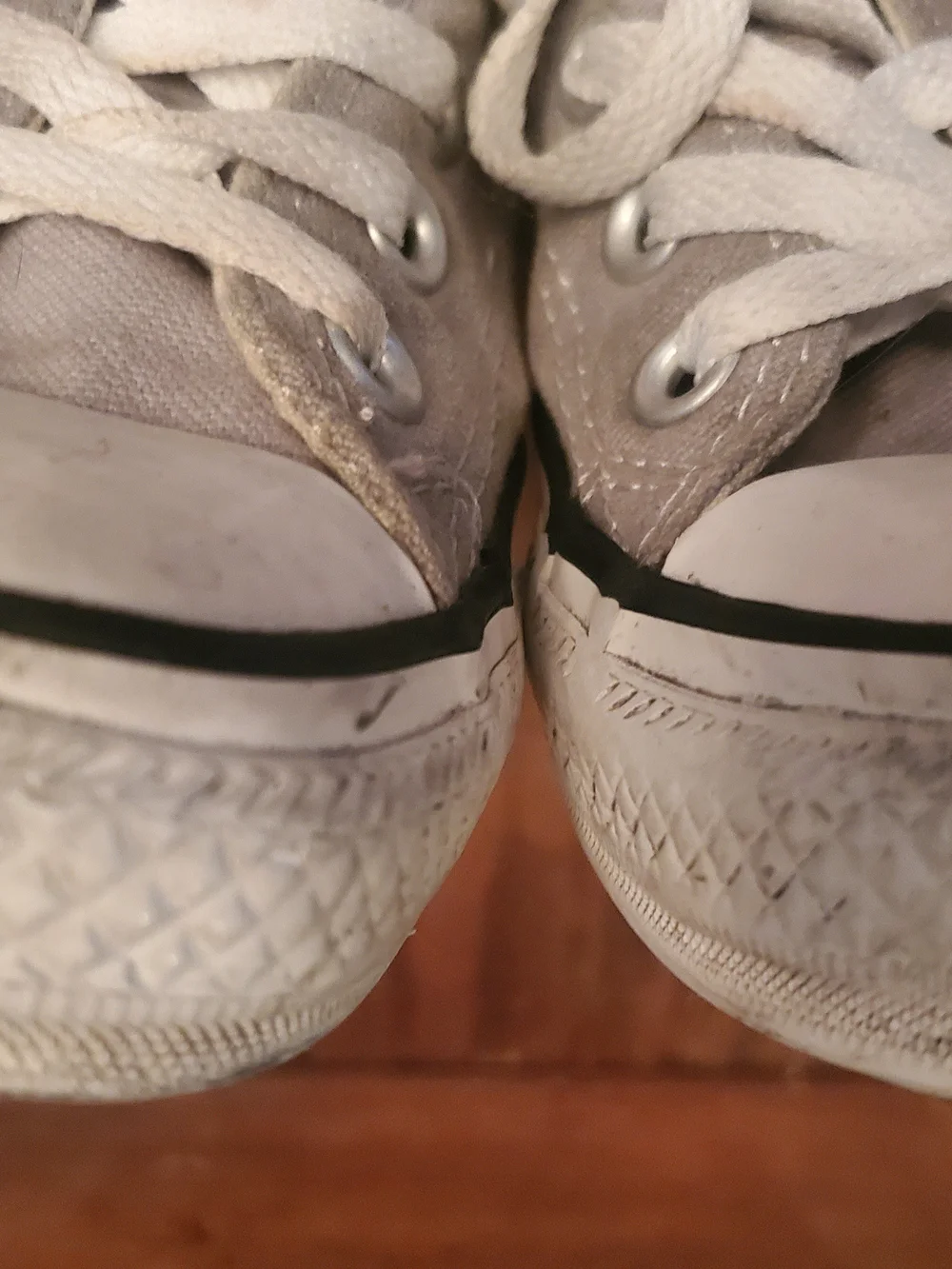 Converse Low Top Sneakers in Gray and White